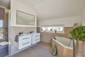 Property thumbnail 12