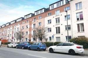 Frisch sanierte 2-Zimmer-Wohnung mit Einbauküche