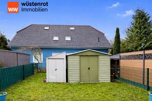 FAST NEUES REIHENHAUS MIT EINBAUKÜCHE + SOLARTHERMIE + VORBEREITUNG ZUM STUDIOAUSBAU + CARPORT – Die vollständige Adresse der Immobilie erhältst du vom Anbieter., 17438 Wolgast – Vorschaubild 9