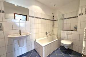 Gut geschnittene 3-Zimmer-Wohnung in belebter Lage in der Rendsburger Schleife – Die vollständige Adresse der Immobilie erhältst du vom Anbieter., 24768 Rendsburg – Vorschaubild 11