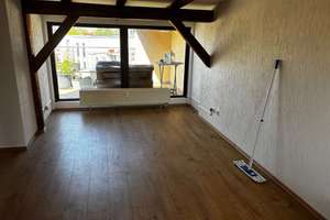 3-Raumwohnung mit Dachterrasse und Weitblick über Halle, Stellplatz, EBK & dekorativen Sichtbalken! – Schwetschkestraße 32, 6110 Südliche Innenstadt, Halle (Saale) – Vorschaubild 4