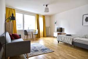 Möbliertes Wohnen in Charlottenburg: 1-Zimmer-Apartment mit Sonnenbalkon