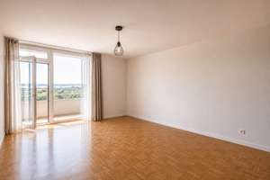 Kapitalanleger aufgepasst! 4% Rendite! – Helle 3-Zi.-Wohnung im 9. OG – Die vollständige Adresse der Immobilie erhältst du vom Anbieter., 81243 Aubing-Süd, München – Vorschaubild 2