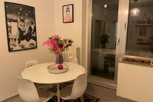 Große, schön geschnittene 2 Zimmer, Wohnküche, Diele, Bad, großer Balkon, bodentiefe Fenster – 40233 Flingern Süd, Düsseldorf – Vorschaubild 12