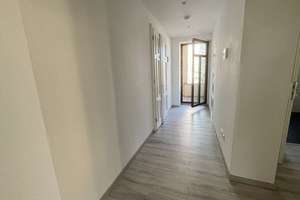 Altbaucharme, Balkon und unendlich viel Zuhause - stilvoll wohnen in Gablenz