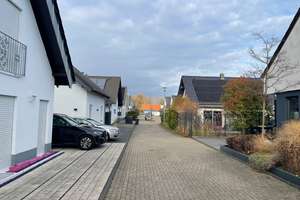 Freistehendes Einfamilienhaus inkl. Küche in Sackgasse (keine Durchfahrtsstraße)Wärmepumpe/PV-Anlage – Die vollständige Adresse der Immobilie erhältst du vom Anbieter., 50999 Rodenkirchen (Ortsteil), Köln – Vorschaubild 4