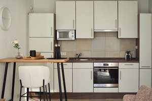 Voll möbliertes Premium Zwei-Zimmer-Apartment im Südwesten von Ingolstadt – Die vollständige Adresse der Immobilie erhältst du vom Anbieter., 85051 Südwest, Ingolstadt – Vorschaubild 3