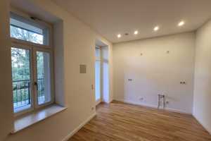 *TOP SANIERTE- 2-R-Whg. mit Balkon, Terrasse & Gartenanteil, Stuck, Fliesen, Parkett, Safe, EBK uvm. – Altendorfer Str. 22, 9113 Chemnitz – Vorschaubild 11