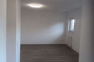 Ma Neckarau frisch renoviertes Single Appartement mit neuer Einbauküche. Ab sofort! – 68199 Neckarau, Mannheim – Vorschaubild 2