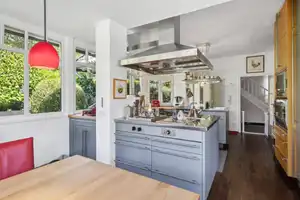 Property thumbnail 8