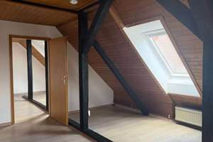 2-Zimmer-Dachgeschosswohnung mit urigem Charme und Einbauküche – Die vollständige Adresse der Immobilie erhältst du vom Anbieter., 38118 Westliches Ringgebiet, Braunschweig – Vorschaubild 4