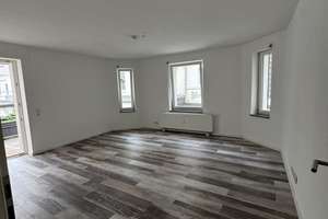 Modernisierte Wohnung im Herzen von Hagen mit großzügigem Balkon – Elberfelder Straße 51, 58095 Mittelstadt, Hagen – Vorschaubild 7