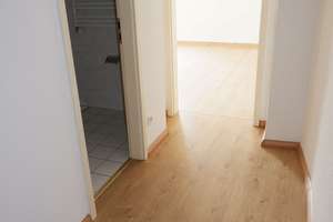 Helles Wohnzimmer - Bad mit Wanne und Lift - frei ab 1.6.26 – Casparistraße 1, 9126 Lutherviertel, Chemnitz – Vorschaubild 9
