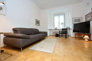 Wunderschöner Altbau mit   tollem Blick über die Stadt in Stuttgart Mitte – Die vollständige Adresse der Immobilie erhältst du vom Anbieter., 70182 Diemershalde, Stuttgart – Vorschaubild 6