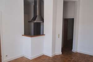 Helle großzügige 3 Zimmer-Wohnung mit Wohnküche, Südbalkon und Gartenmitnutzung im Zentrum Wieslochs – Gerbersruhstraße 29, 69168 Wiesloch – Vorschaubild 3