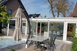 Exklusive EG -Wohnung mit Sauna, Wintergarten, Pool + Terrasse mit  Anbau als Gartenwohnung – Die vollständige Adresse der Immobilie erhältst du vom Anbieter., 40627 Vennhausen, Düsseldorf – Vorschaubild 2