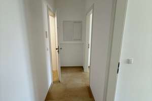 Helles 1-Zimmer-Apartment 1 Bad in 2er-WG – 93047 Innenstadt, Regensburg – Vorschaubild 3