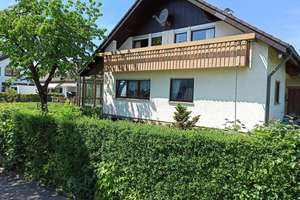 Mutlangen: Zentral gelegenes Mehrgenerationenhaus - ideal zum Wohnen und Arbeiten unter einem Dach! – Die vollständige Adresse der Immobilie erhältst du vom Anbieter., 73557 Mutlangen – Vorschaubild 2