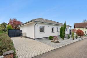 Moderner Bungalow der zum Entspannen einlädt – Die vollständige Adresse der Immobilie erhältst du vom Anbieter., 74939 Zuzenhausen – Vorschaubild 1