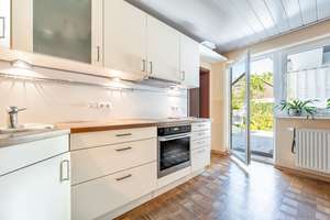 Saniertes Haus mit Einliegerwohnung – Die vollständige Adresse der Immobilie erhältst du vom Anbieter., 22949 Ammersbek – Vorschaubild 11