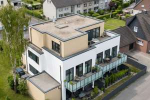 Seltene Investmentchance: Exklusives Neubau-Mehrfamilienhaus I Penthouse I Aufzug I Parkplätze