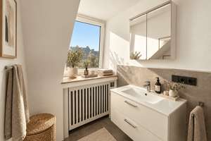 Oberkassel: Erstbezug nach Sanierung - lichtverwöhnte 2-Zimmer-Wohnung mit Balkon und Einbauküche! – 40545 Oberkassel, Düsseldorf – Vorschaubild 10