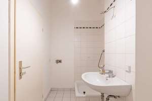 Urban wohnen & ruhig schlafen: 1-Zimmer-Wohnung im Seitenflügel in Berlin-Friedrichshain – Die vollständige Adresse der Immobilie erhältst du vom Anbieter., 10245 Friedrichshain, Berlin – Vorschaubild 7
