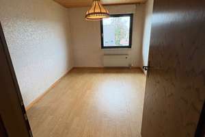 Einfamilienhaus mit Einliegerwohnung, Garage und Garten in Villingendorf – Die vollständige Adresse der Immobilie erhältst du vom Anbieter., 78667 Villingendorf – Vorschaubild 10