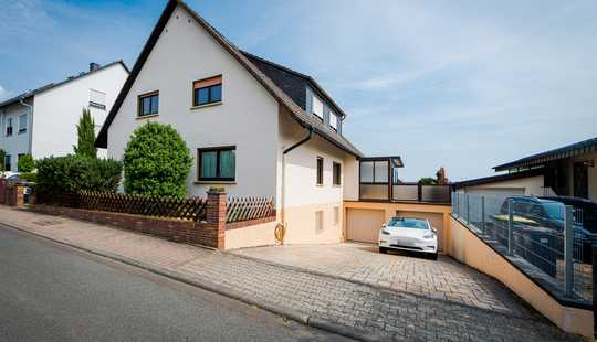 Bild von Freistehendes Zweifamilienhaus in begehrter, idyllischer Wohnlage
