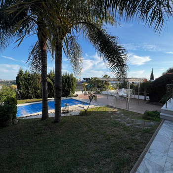 Freistehendes Haus mit privatem Pool