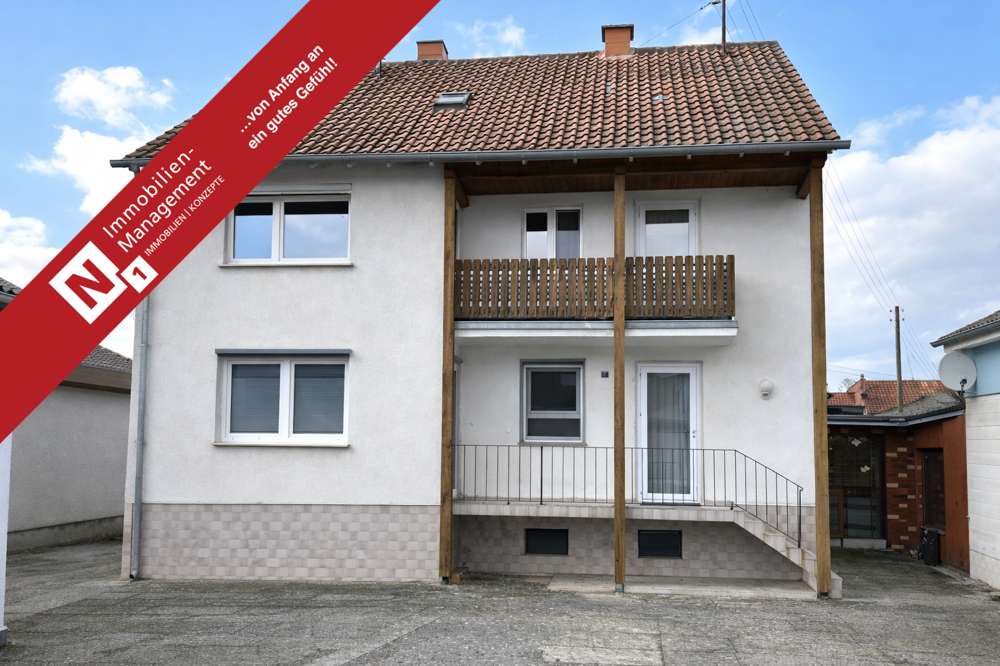 Freie Bahn für Ihre Ideen: Mehrfamilienhaus mit Potenzial auf knapp 1.000 m² Grundstück, Kaiserslautern Kreis – Bild 1