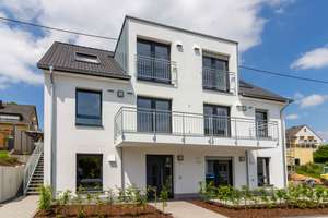 Neues vermietetes 3-Familienhaus als KFW 55  Energiesparhaus in ruhiger Lage Trier-Kernscheid 