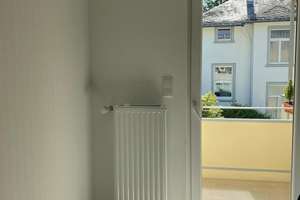 Schön geschnittene 2 Zimmer Wohnung mit großem Wintergarten und Balkon in zentraler Lage – Walkmühlstraße 25, 65195 Nordost, Wiesbaden – Vorschaubild 5