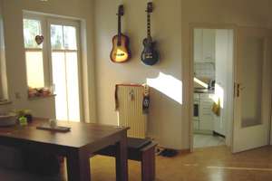 Dachgeschoss mit Blick ins Grüne! 2-Zimmer-Mietwohnung – Die vollständige Adresse der Immobilie erhältst du vom Anbieter., 80995 Lerchenau-West, München – Vorschaubild 4