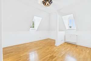 2. OG! Hochwertige und charmante Dachgeschosswohnung mit grandioser Panoramaterrasse – Die vollständige Adresse der Immobilie erhältst du vom Anbieter., 65193 Nordost, Wiesbaden – Vorschaubild 9