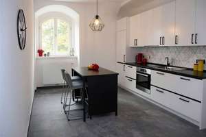 Bezugsfrei!!! Traumhaftes Unikat – exklusive 3-Zimmer-Maisonette mit 2 Tiefgaragen-Plätzen – Wachwitzer Weinberg 15, 1326 Loschwitz/Wachwitz, Dresden – Vorschaubild 12