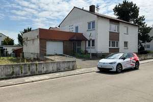 Freistehendes Zweifamilienhaus in gesuchter Lage von Heßheim – Die vollständige Adresse der Immobilie erhältst du vom Anbieter., 67258 Heßheim – Vorschaubild 1