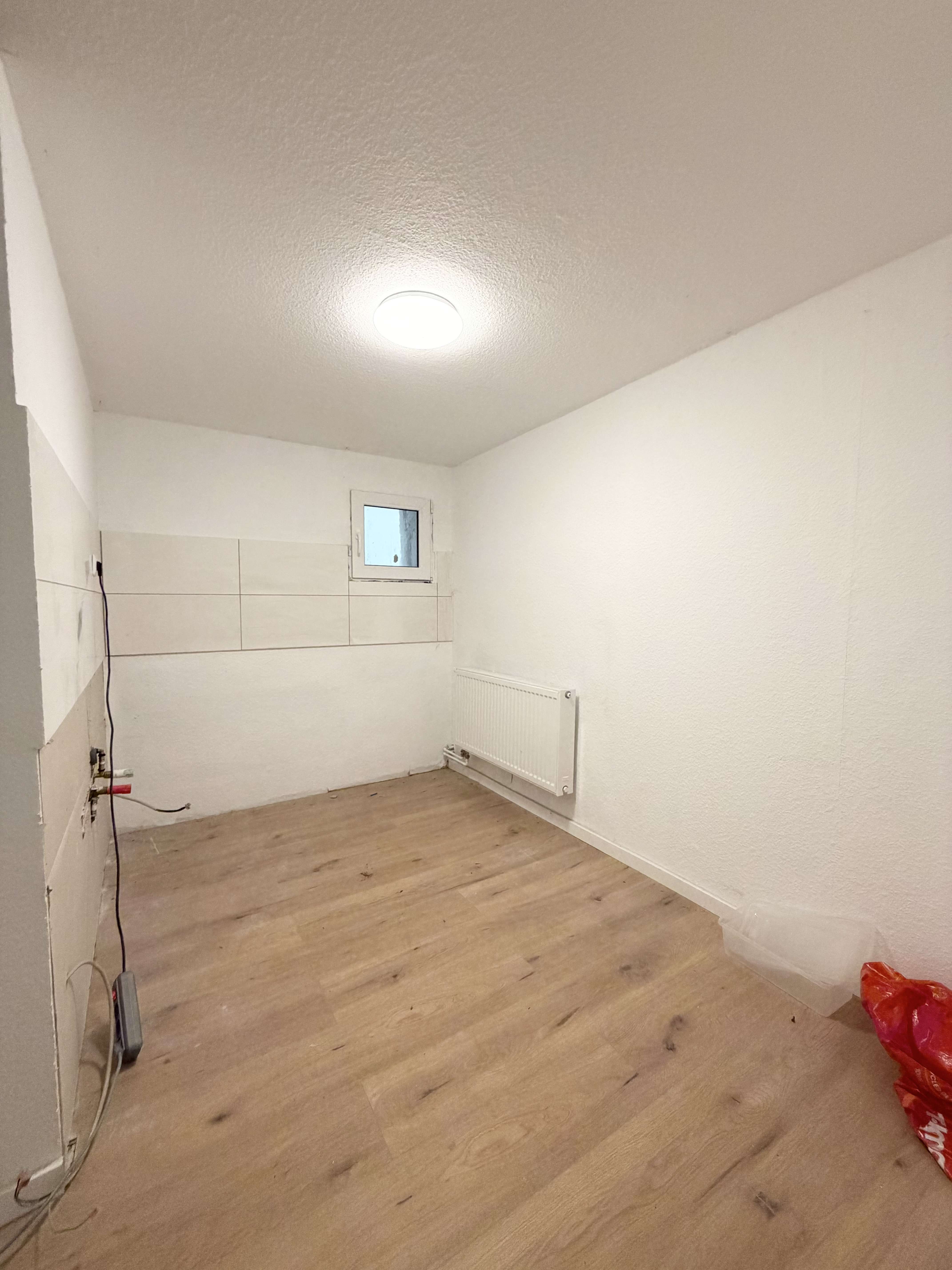 Immobilie in Coppenbrügge - Leerstehendes saniertes 3-Familienhaus + Gewerbeeinheit! Über 10% Rendite p. a. möglich - Bild 16