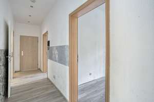 Lichtdurchflutete 4-Zimmer-Wohnung mit Altbaucharme – Die vollständige Adresse der Immobilie erhältst du vom Anbieter., 42719 Wald, Solingen – Vorschaubild 9