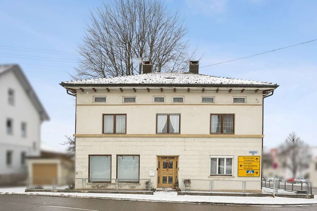 Immobilie in Markt Rettenbach - Charmantes Wohnhaus mit Wintergarten und viel Platz im Herzen von Markt Rettenbach - Bild 0