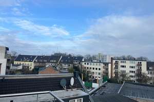 Helle u. neuwertige 4-Zimmer Dachgeschoss-Maisonette mit einem KFZ-Stellplatz im Innenhof! – Die vollständige Adresse der Immobilie erhältst du vom Anbieter., 50737 Weidenpesch, Köln – Vorschaubild 4