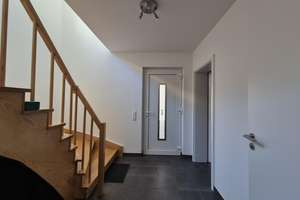 Modernes Mietshaus in großzügigem Ambiente bietet EBK, PV-Anlage, Garten uvm. – Die vollständige Adresse der Immobilie erhältst du vom Anbieter., 65520 Bad Camberg – Vorschaubild 19