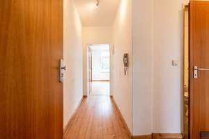 Freundliche 2-Zimmer-Wohnung im 1. Obergeschoss