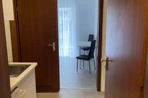 Möblierte 1-Zimmer-Wohnung mit Balkon - zentral in den Mannheimer Quadraten  – F 4 14-15, 68159 Mannheim – Vorschaubild 3