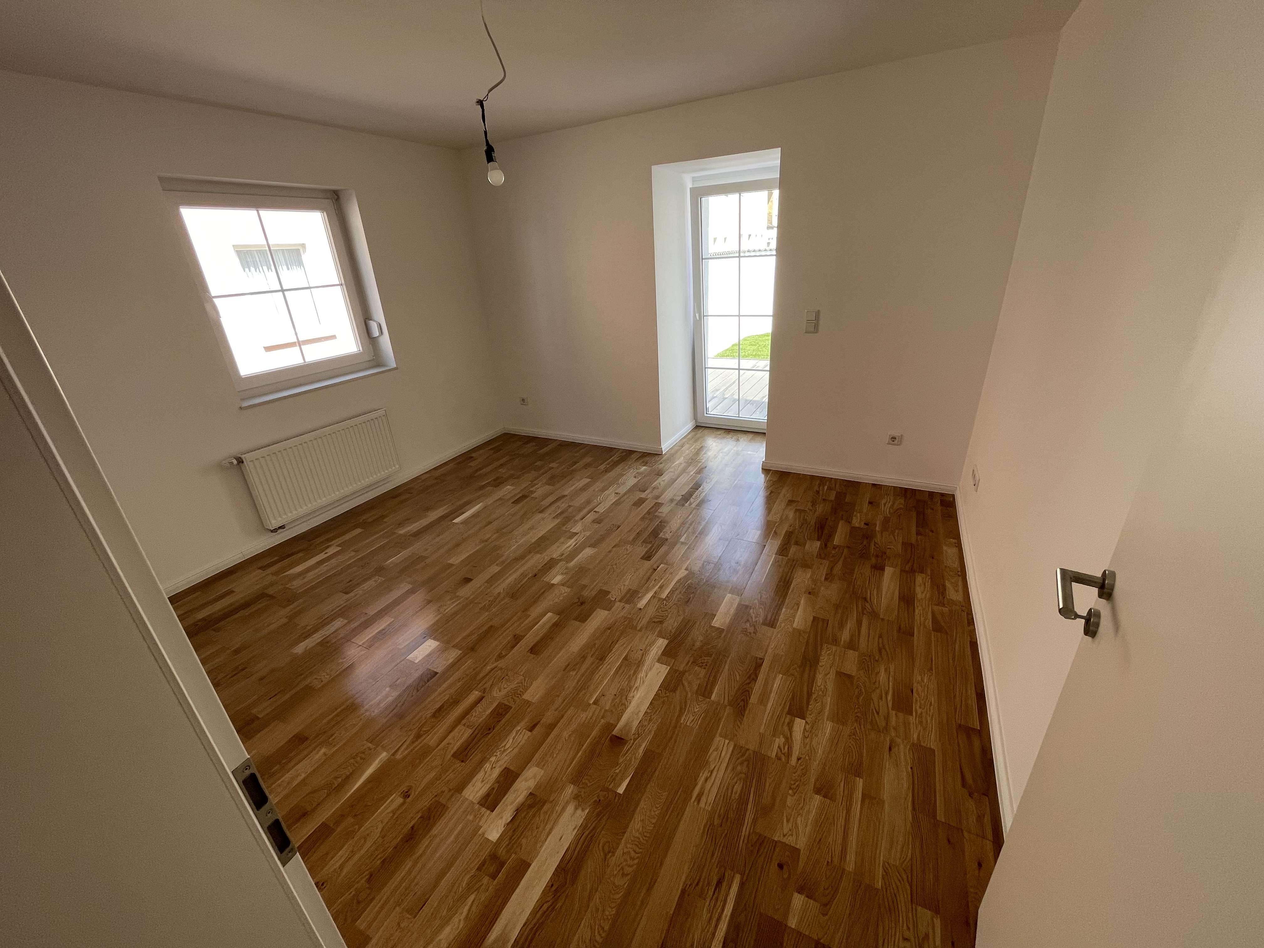 Immobilie in Regenstauf - Saniertes und sehr großes EFH im Zentrum von Regenstauf - Bild 8