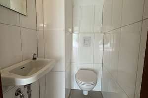 Eine praktische Wohnung mit Balkon und Stellplatz – Die vollständige Adresse der Immobilie erhältst du vom Anbieter., 56072 Metternich, Koblenz – Vorschaubild 7