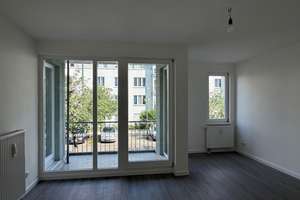 NUR MIT WBS 100/140 MIT BESONDEREM WOHNBEDARF - Familienwohnung in Karow mit Balkon!