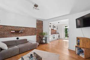 Altbau trifft modernes Wohnen – Exklusive Maisonette in Barmbek-Süd – Die vollständige Adresse der Immobilie erhältst du vom Anbieter., 22083 Barmbek-Süd, Hamburg – Vorschaubild 1