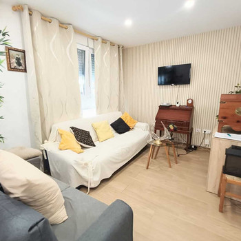 GLOBALPISO CARABANCHEL VISTA ALEGRE verkauft eine hervorragende Erdgeschosswohnung von 54m2, verteil