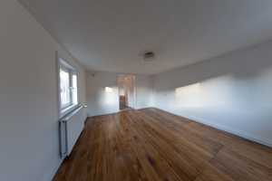 Gemütliches Haus mit Garten im Herzen von Eiserfeld | WG-geeignet | Renoviert | Altbau – In der Enke 2, 57080 Siegen-Wittgenstein (Kreis) – Vorschaubild 4